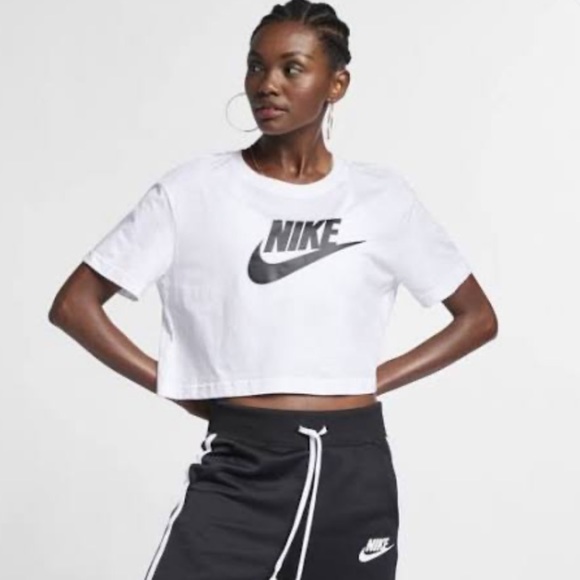 Nike White Swoosh Logo Sport Crop l T Shirt